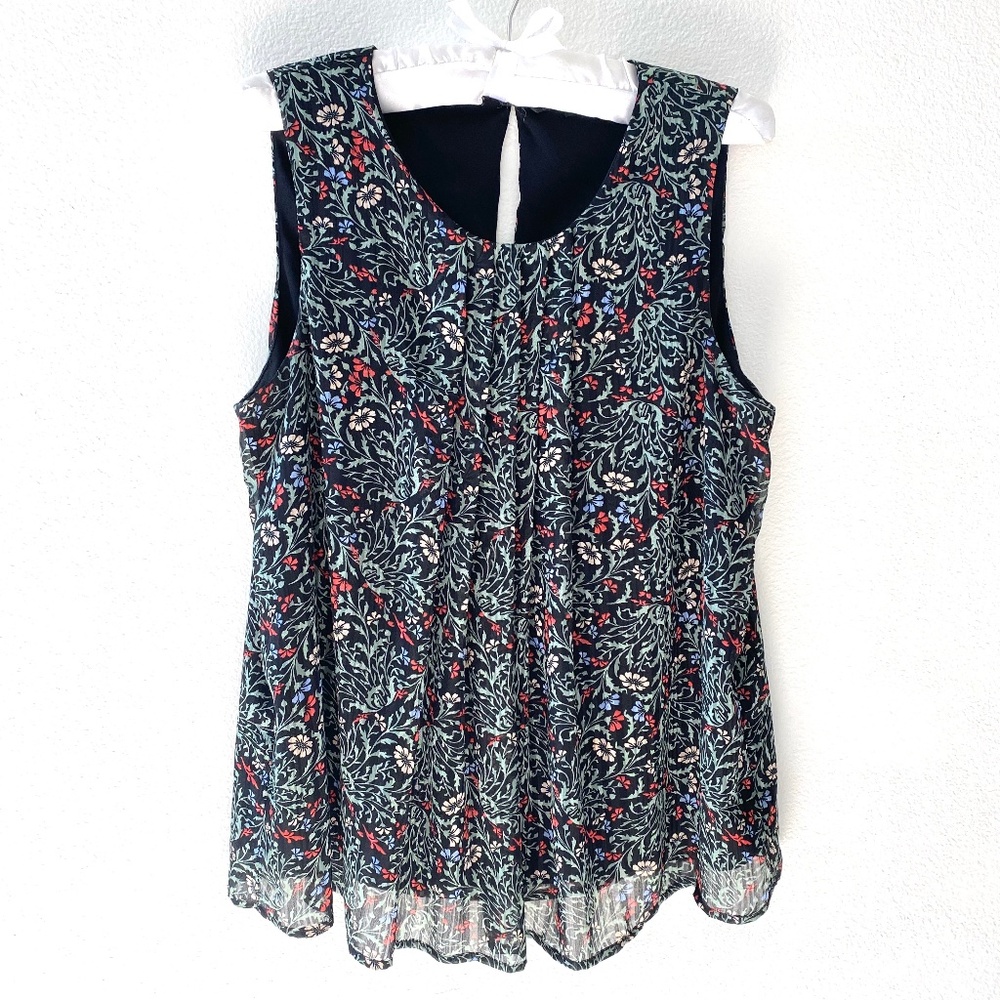 Vero Moda, Dressy Tank Top, Black with Floral Print, Size Medium.  NWOT